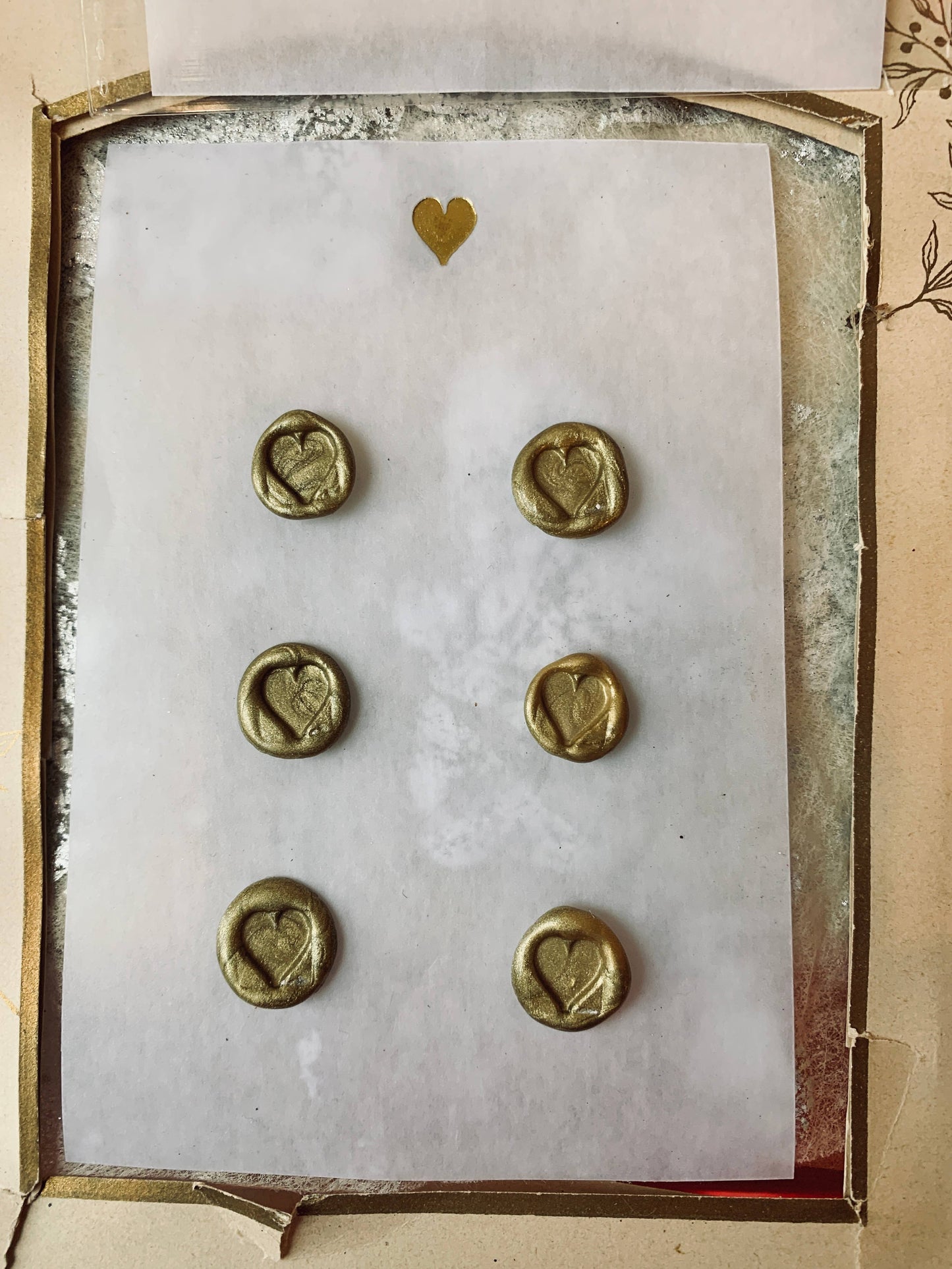 {Parcel} Wax Seals :: Gold Heart :: Sheet of 6