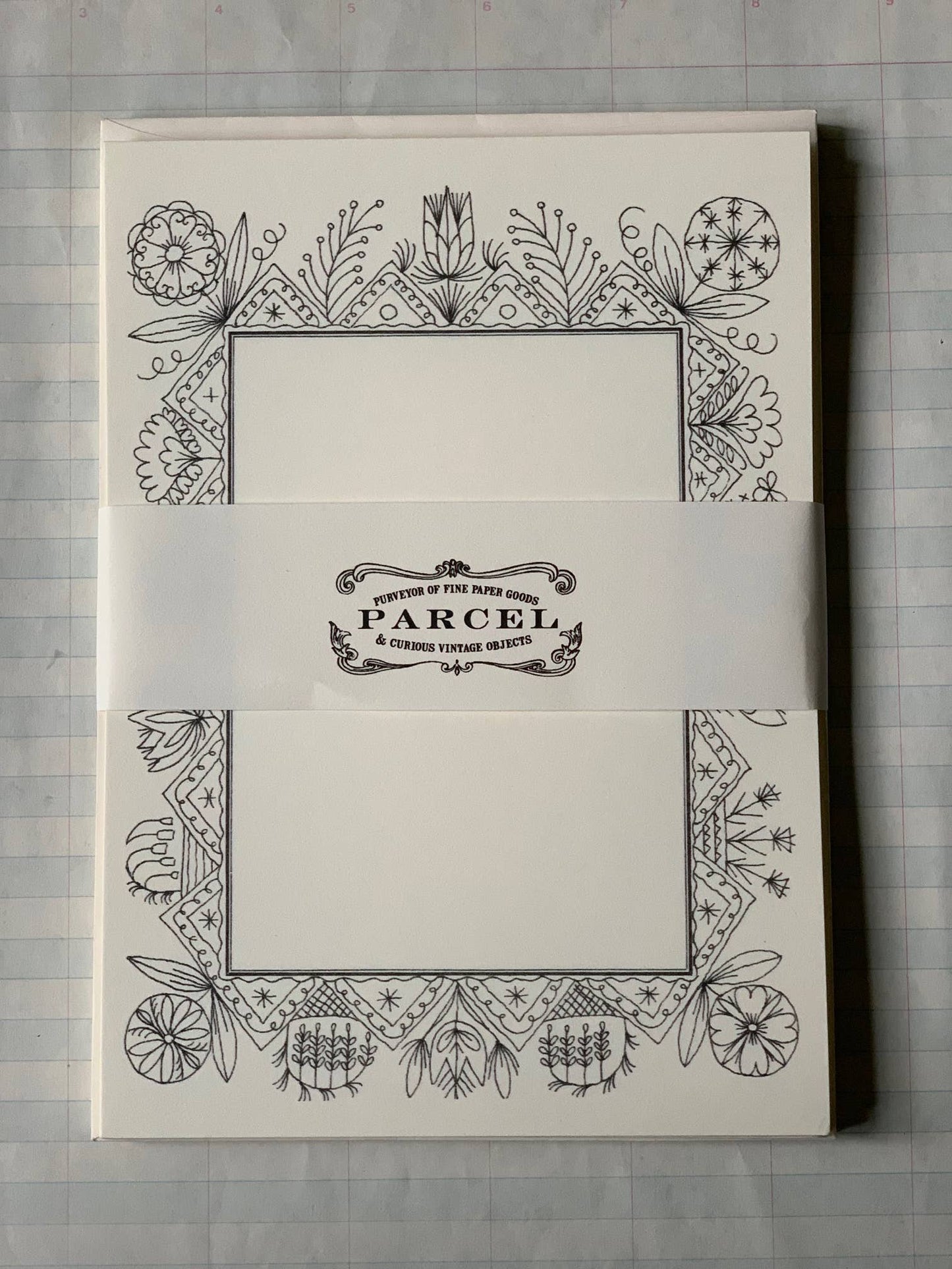 {Parcel} Flat Note Cards with Envelopes :: Folk Floral Frame :: Set of 8