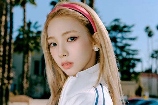 AESPA - MEMORY COLLECT BOOK - MY WORLD (4 VERSIONS)