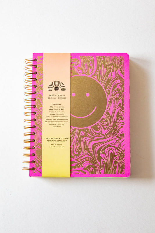 Fuchsia Smiley Planner: December 2021 - January 2023